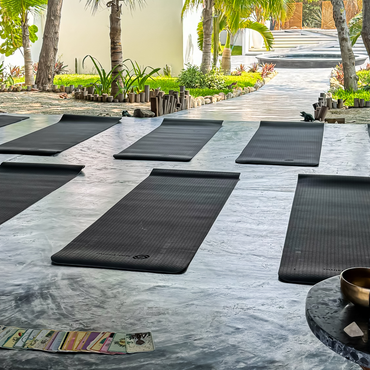 Tapete Basics | Ligero, Antideslizante y Portátil para Yoga & Fitness