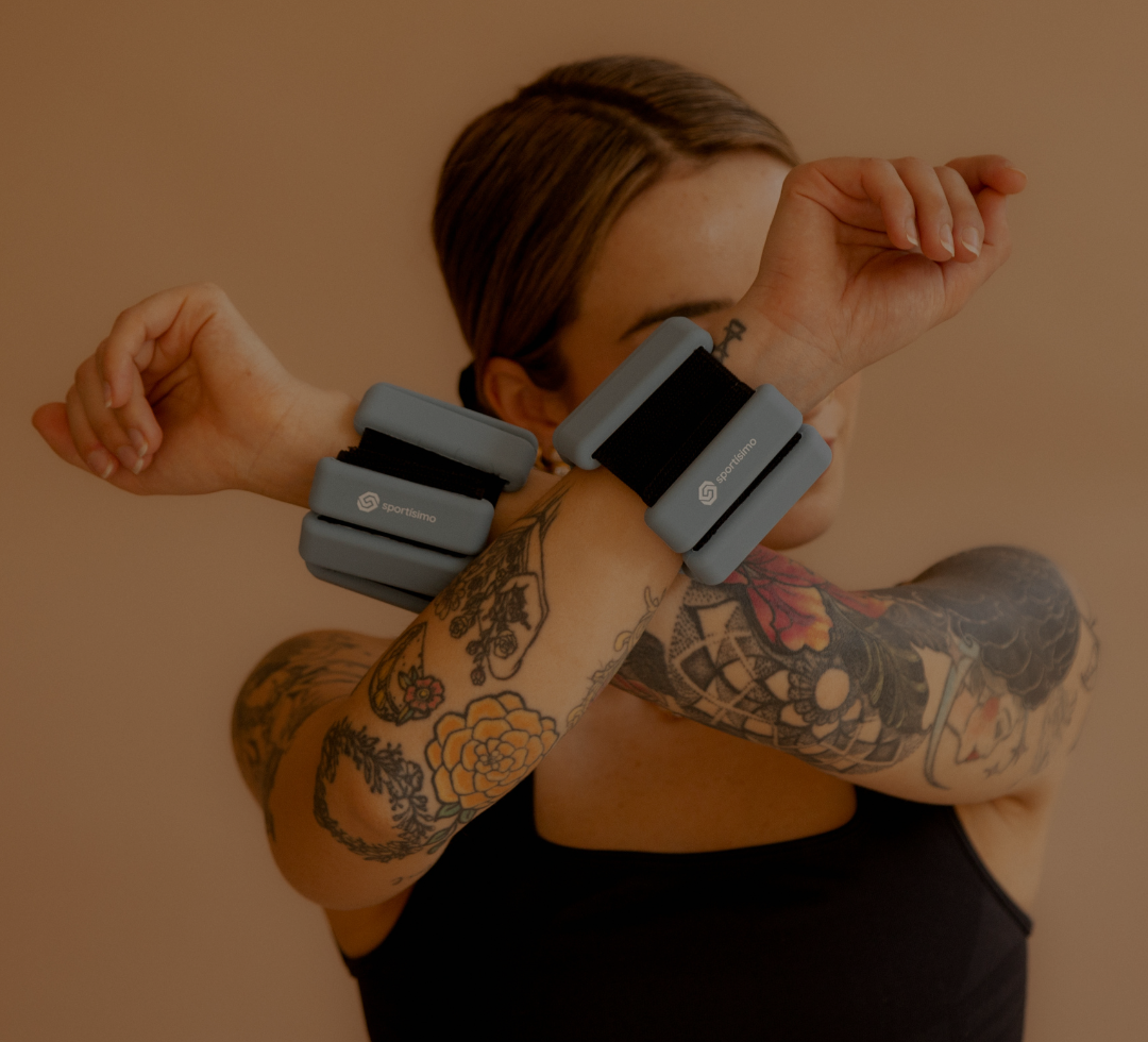 Polainas y pesas ajustables Sportisimo para muñeca, ideales para entrenamiento funcional, pilates y fuerza ligera.